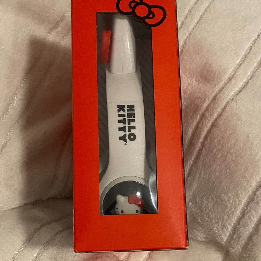 Hello Kitty White and Black Light-Up Headphones - Picture 2 of 5